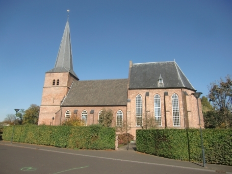 Groesbeek NL : Kerkstraat, die Protestantse Kerk ist die evangelische Kirche von Groesbeek